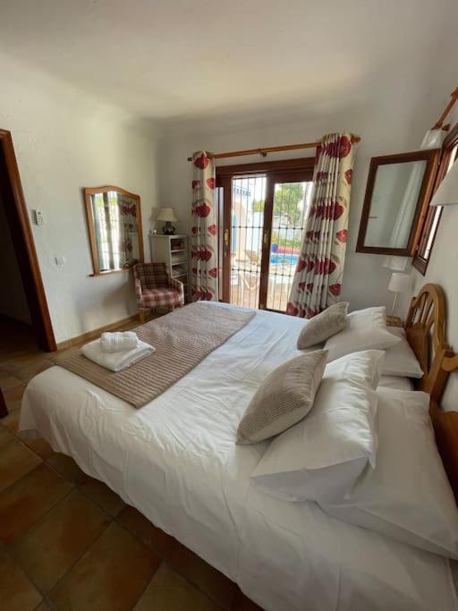 Villa In Moraira - El Faro Eksteriør billede